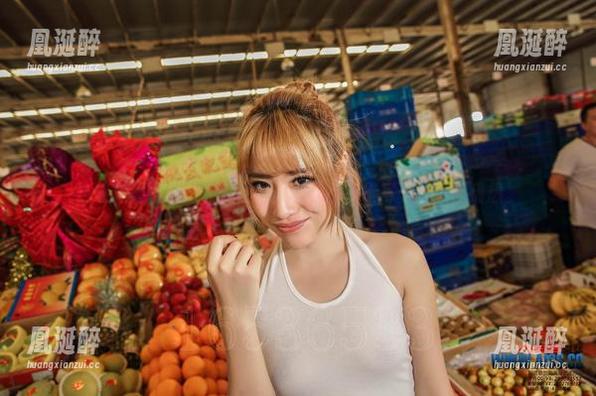 当课堂遇上想象，爱丝的美丝学校精选写真集大胆猜想。