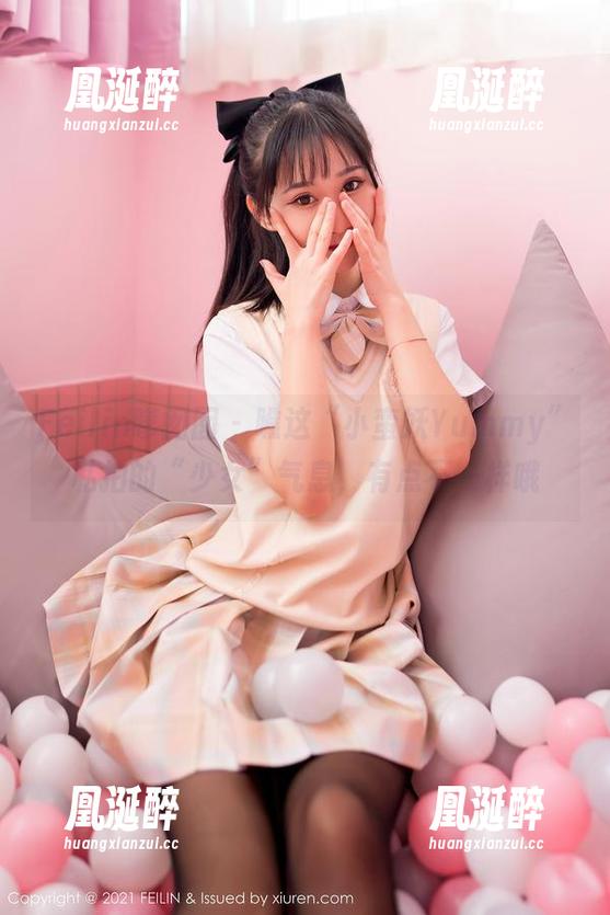 Feilin嗲囡囡 - 瞧这“小蛮妖Yummy”私拍的“少女”气息，有点不一样哦