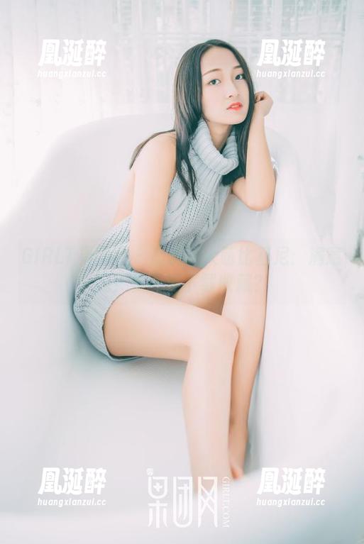 GIRLT果团网 - 高清周大萌比基尼：满意吗？要不要下载收藏？