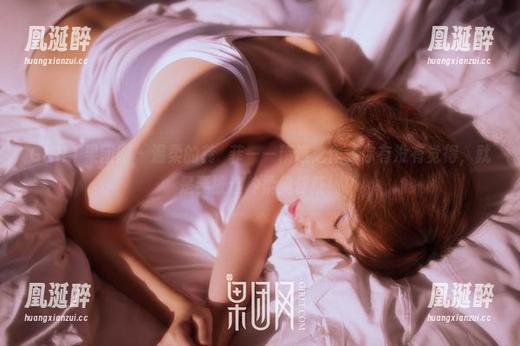 GIRLT果团网 - 温柔的龚玥菲——精选之作。你有没有觉得，就是要被这种柔美俘获！