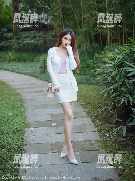 HuaYang花漾 - 筱慧泳衣特效！在高清原图中无意间错位了一下视线，要不要深思一下……