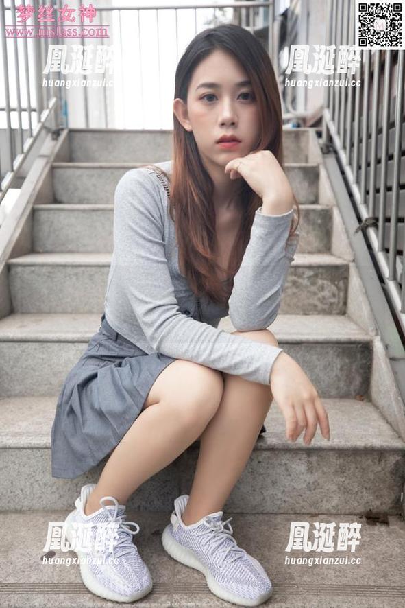MSLASS梦丝女神 - 这不是在走廊，这是一场属于玥玥的小区楼道写真狂欢！