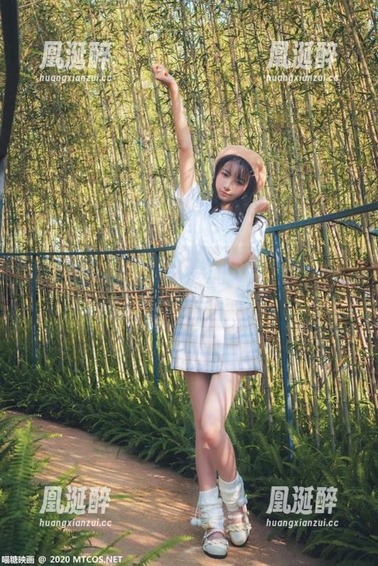 喵糖映画：无圣光中，海棠女仆的写真撩人又可爱