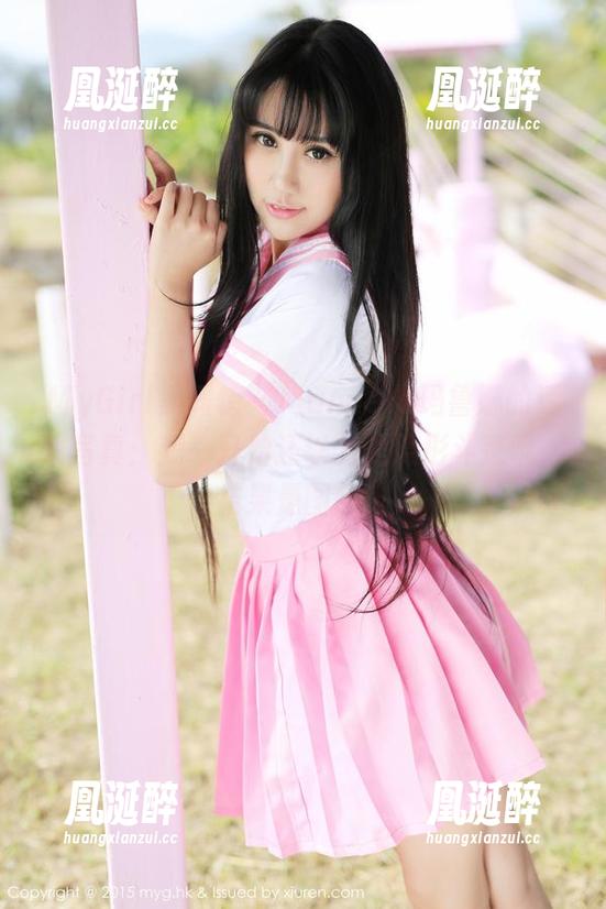 MyGirl美媛馆 - Manuela玛鲁娜的透明写真：我一开始还以为是隐形斗篷呢，结果是图包！