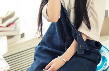 TouTiao头条女神 – 樊安妮的制服少女写真集，高清到让你心里痒痒的那种，嘿嘿。