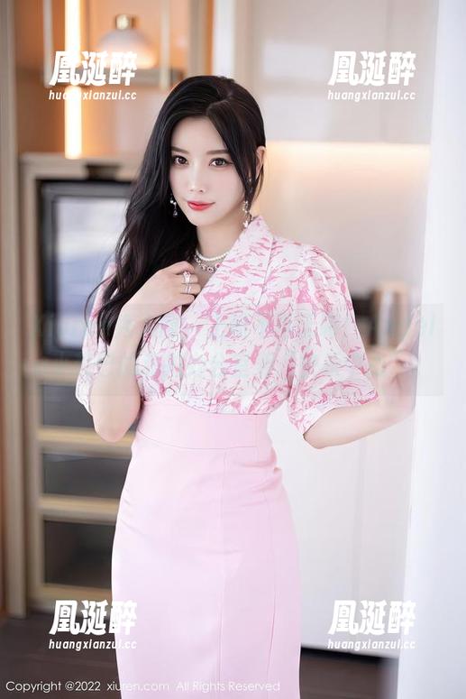 Xiuren秀人网 - 上班不再无聊！Angela小热巴的私拍办公室兼“快乐中心”。