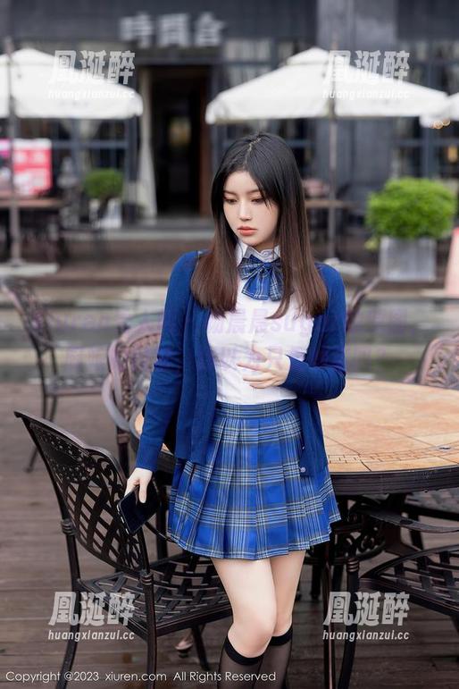 Xiuren秀人网 - 杨晨晨sugar的原图，厨娘的日常，你以为只是炒菜吗？
