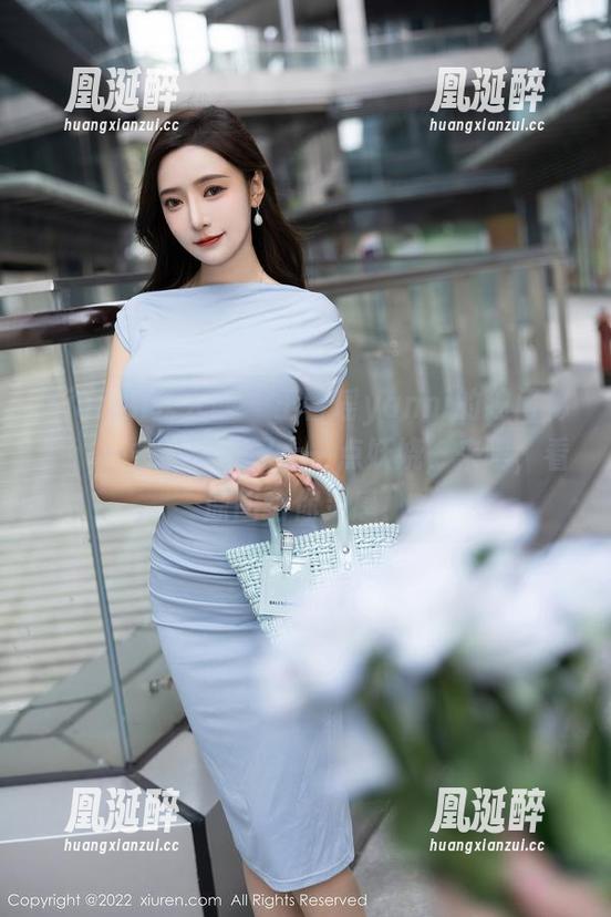 Xiuren秀人网 - 王馨瑶yanni的独门秘籍：一条礼服，配上一点妖娆，来吧，看原图给你灵感！
