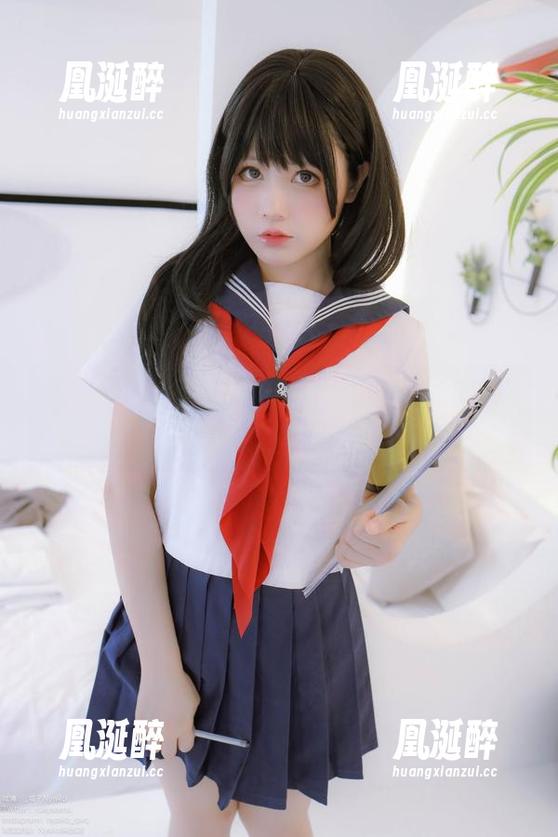 哎哟，nyako喵子大魔王的可爱写真合集真能让人招架不住！
