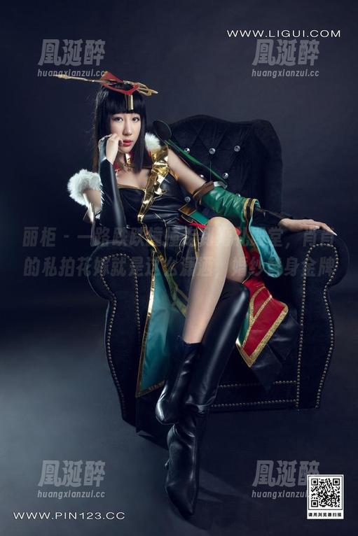丽柜 - 一路跌跌撞撞走到婚礼殿堂，肖肖的私拍花嫁就是这么潇洒，婚纱替身金牌！