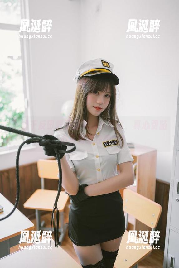 下载千反田鹿子的死库水照片，真心费脑，心里到底在想啥？