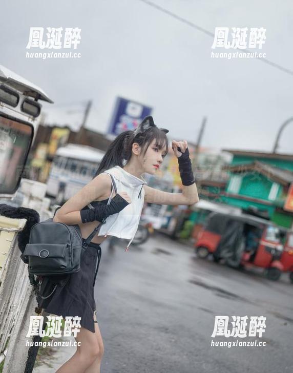 南桃Momoko的护士写真：高清版少女下班偶遇，谁责怪的了摄像头！