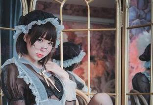 教室里的写真，一种隐秘又熟悉的期待，南鸽画的是什么？