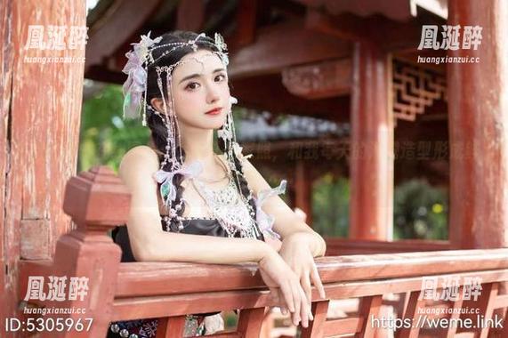 古阿扎 微密圈 - 在线图片:古阿扎居家照,和我每天的滑稽造型形成鲜明对比……