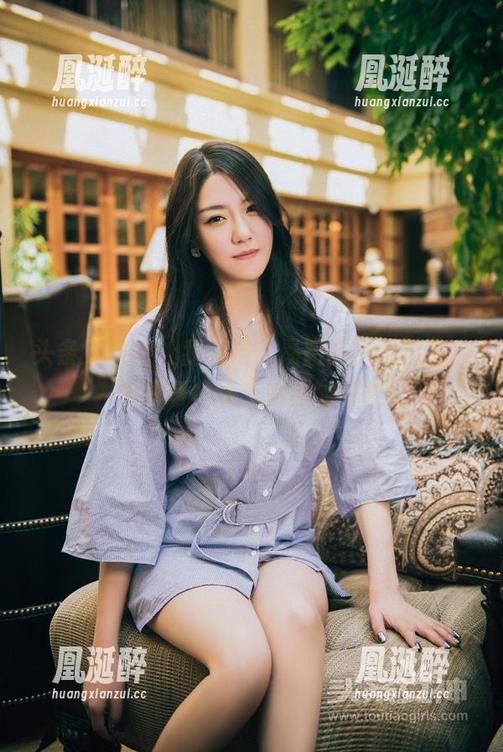 头条女神-易阳 头条女神 - 让我们进入易阳的美足图集,分享每个细节的惬意呼唤