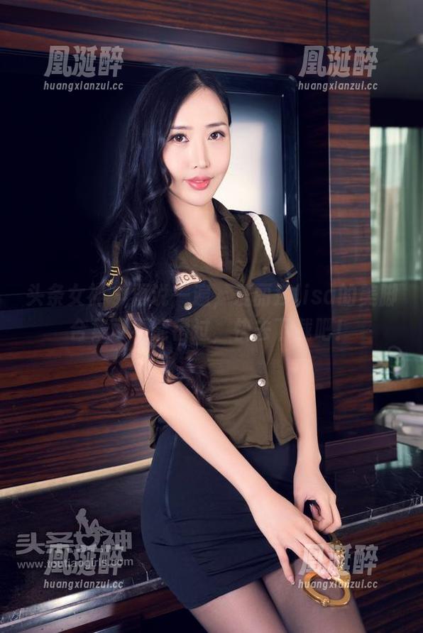头条女神 - 再说一遍，爱丽莎lisa的美脚合集可不能错过，快去下载吧！