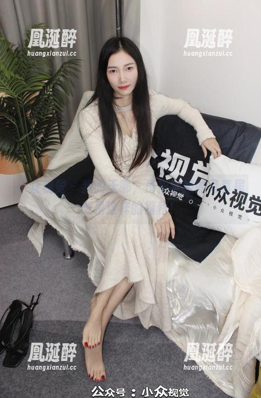 小众视觉 - 我的天哪，彤彤学姐的写真居然是这样的福利！