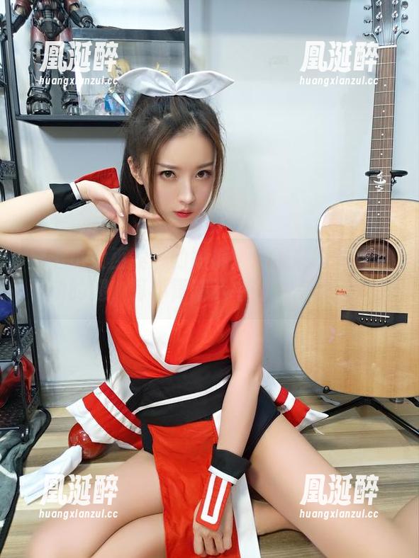 小女巫露娜 穿上小女巫露娜的短裤:原图展现瘦到晃动的腿,算不算精选中的灵魂拷问?