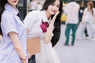 尤蜜荟 – 美图上线！Cris_卓娅祺的套装告诉我们，今天的气场比昨天更强！