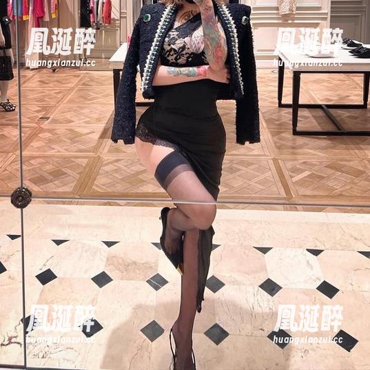 微密圈 - 希希Gina的美图拼图：打开秘密的门，你会觉得……呃，这是什么？