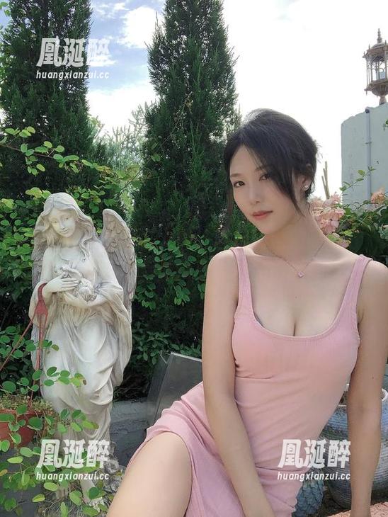 抖娘利世 办公室里的不为人知,抖娘利世的高清分享,可能会让你重拾对工作的微小期待?