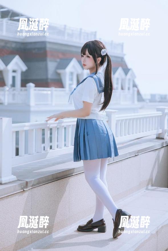 欢迎来到日奈娇的女孩图库：低调猫咪，热情似火的眼神