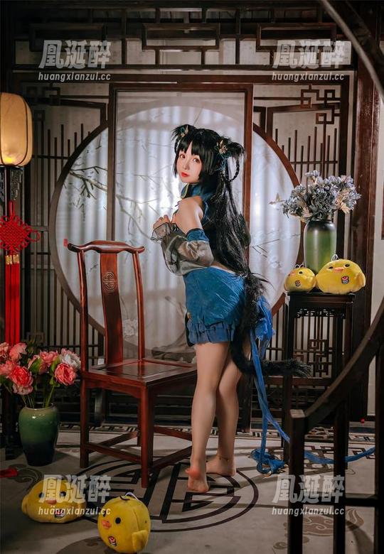 本想着随便翻翻，没想到日奈娇的最新作品照样能让我情不自禁地停留：蓝色护士的气息！