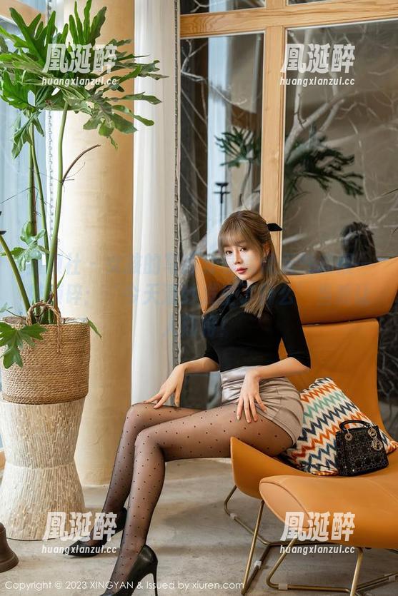 星颜社-清妙 星颜社 - 女孩的写真分享就像天气预报一样琐碎:‘今天清妙发生了什么’当然让人期待!