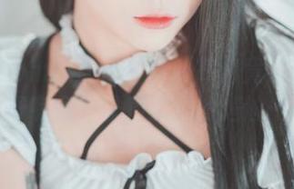 普美(bomi)女仆写真：高清竟然让人觉得有点，嘴角微扬的尴尬…