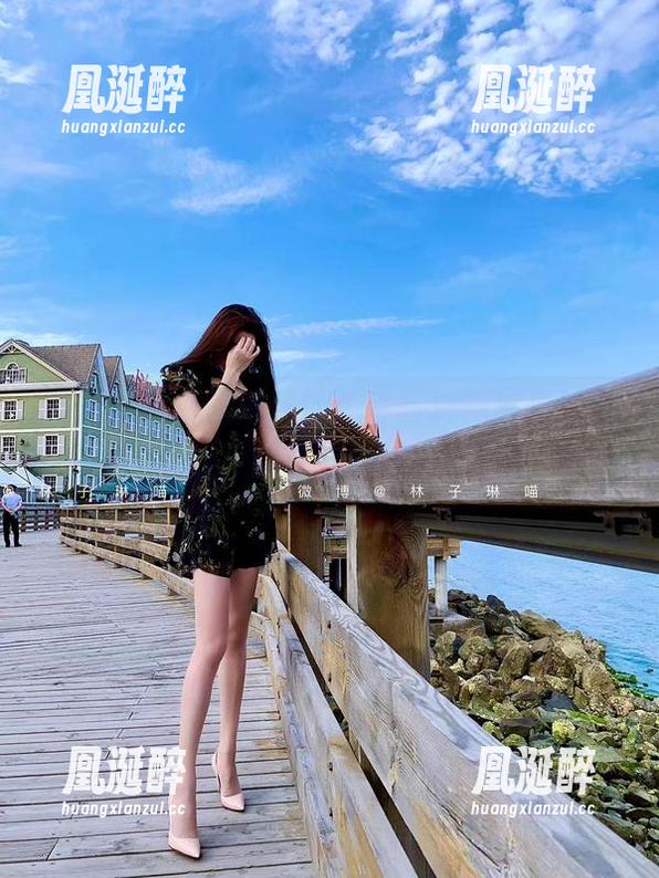 微密圈 - 林子琳喵的全套写真，裤里丝也能这么俏皮