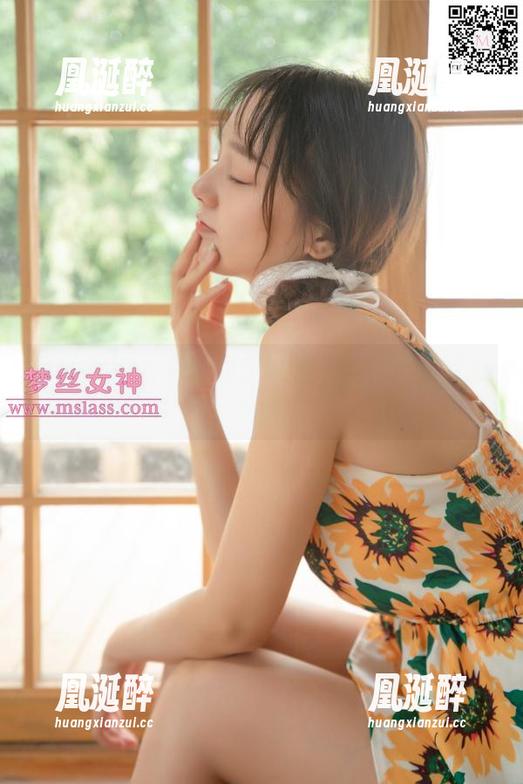 梦丝女神-璇璇 梦丝女神 - 璇璇的定制秀:在制服中释放个性