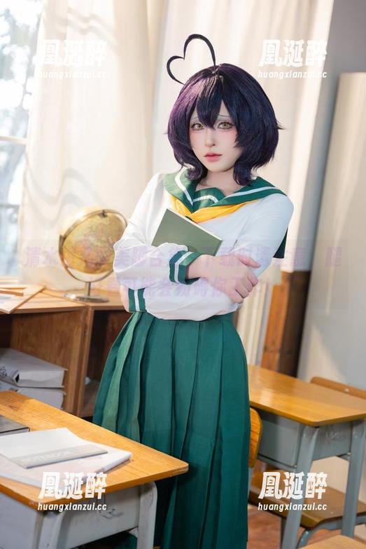 清水由乃的美脚合集，下载时请注意，腿好看可能会妨碍你工作！