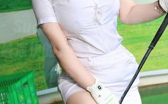 秀人网 – Sugar梁莹的夏日写真集，集合了“我最凉快的姿势”资源，穿搭真的不能更霸气！