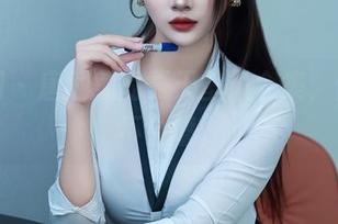 秀人网 – 唐翩翩的夏天壁纸合集，保证你不会懵。