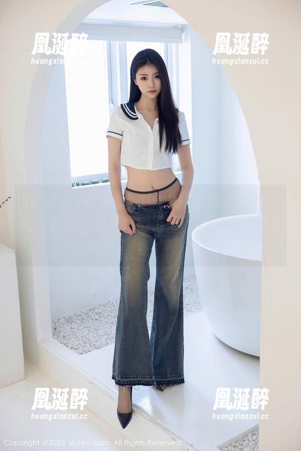 秀人网-小乔babyb 秀人网 - 看小乔babyb穿蕾丝,这档次啊,套图真得好好搬出来,让人疯狂想下载。