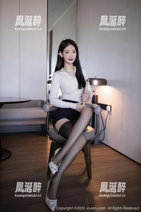 秀人网 - 噢，那是谁？在线激活你的眼球，林子欣freya的红裙图集在召唤！