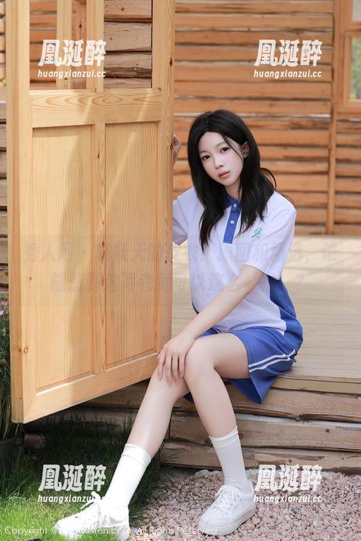 秀人网 - 桃妖天的皮衣：原图和精选，谁能想到这两者竟可以这么‘搭’？