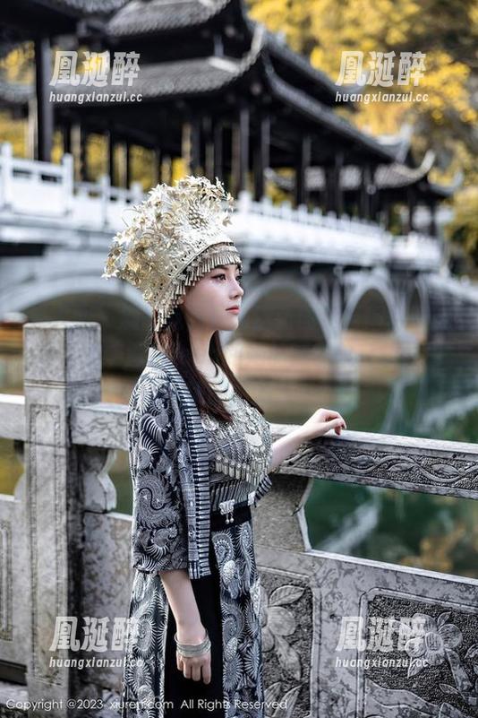 秀人网 - 别问我为什么这张图片看得目不转睛，王婉悠Queen和她的镂空总有让人着迷的魔力。