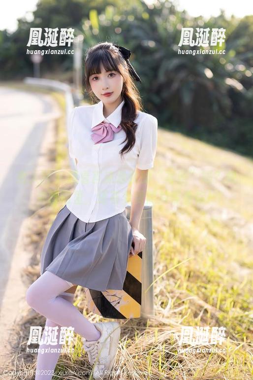 秀人网 - 想看言沫泳装的“写照”吗？快来咱这里，还有免费照片等着你！