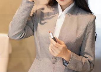 秀人网 – 其实，你们在线忍不住也想点开雨瞳Yoyo的内衣美图对吧，嘘～我知道的