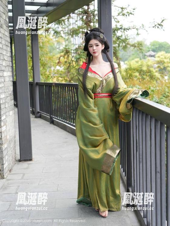 秀人网 - 厨娘鹿小茜，无圣光的视角带你见证美图与味道的平衡。