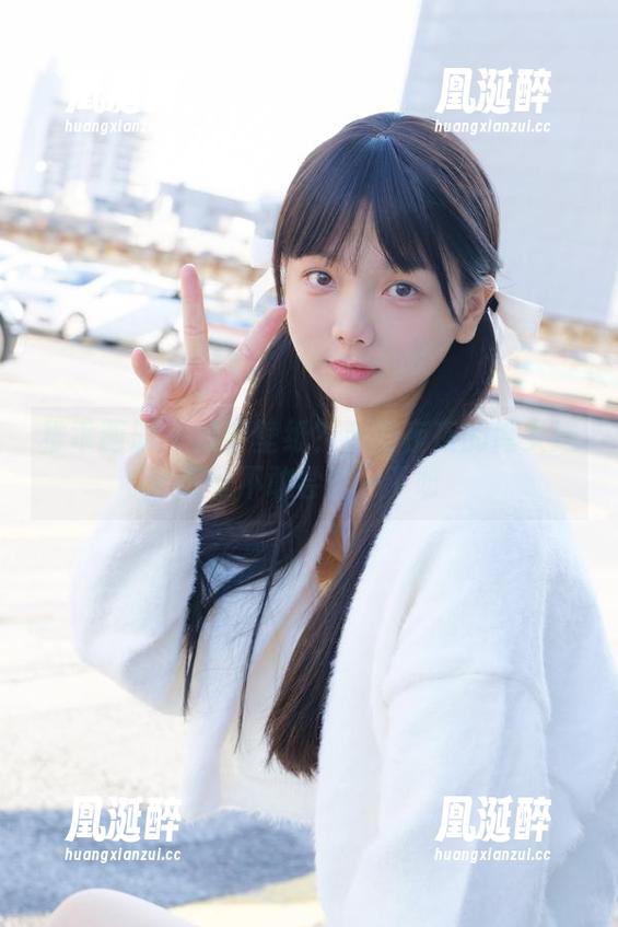 稚乖画册 - 想要壁纸？赤西夜夜的修女造型敢不敢尝试一下呀