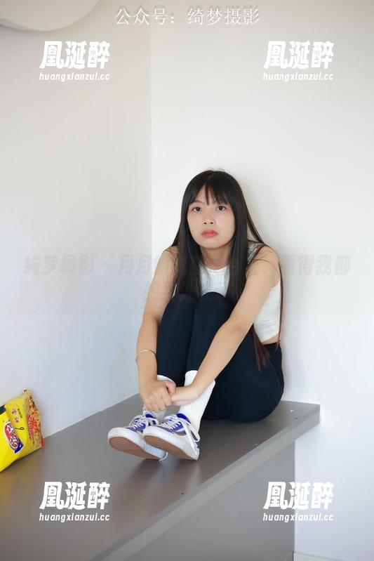 绮梦摄影-月月 绮梦摄影 - 月月的比基尼合集:看得我都想买泳衣了