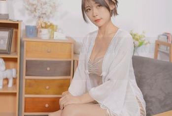 微密圈 – 羊小雪juvia的最新兔女郎写真，舰长图包让我各种想象不停！
