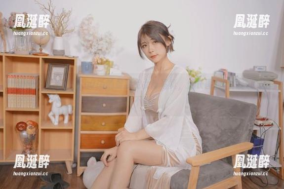 羊小雪juvia 微密圈 - 羊小雪juvia的最新兔女郎写真,舰长图包让我各种想象不停!