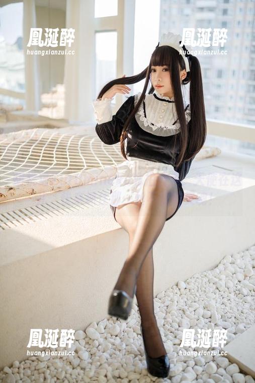 胡桃猫Kurumineko私拍合集：天使在这儿，快来抓住那一丝不快的灵魂！