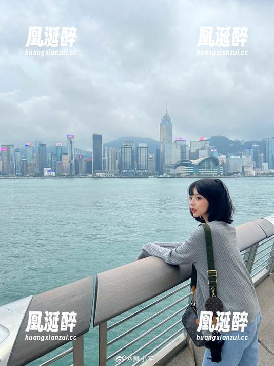 舞小喵 想不到舞小喵在浴室里还能玩出这样的高清新花样,给5星!