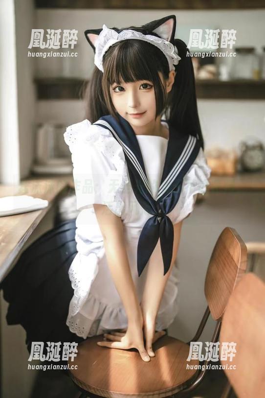 蠢沫沫的作品：无圣光的女王不怕评判，活出风范。
