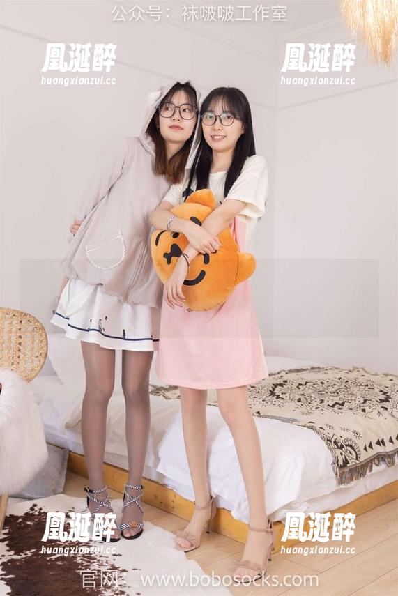 袜啵啵 - 当小沫遇上运动鞋，最新作品集里的鞋履低语，给你点灵感。