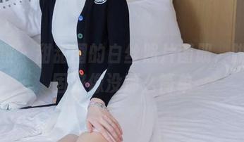 袜啵啵 – 甜甜圈的白丝照片图册，脚尖加固好像没那么简单